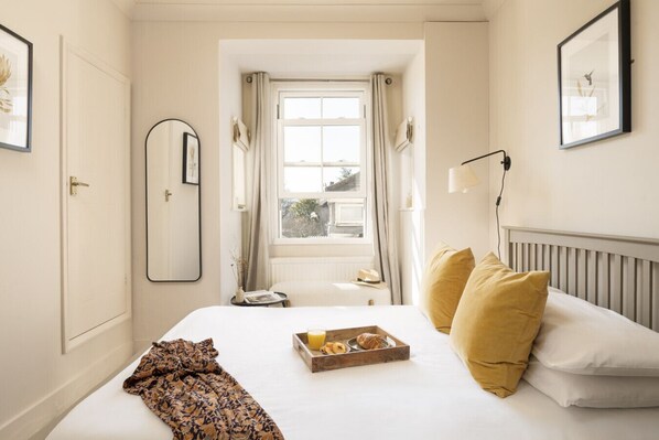 Room 2 Morley's Rooms & Bistro