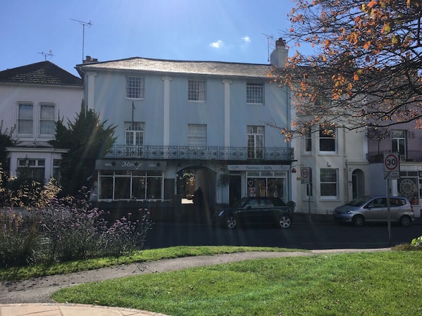 Extérieur