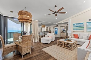 Directly ON MIRAMAR BEACH FRONT🏖️🏖️.UMBRELLA SERVICE INCL. 2 SETS! POOLS TENNIS