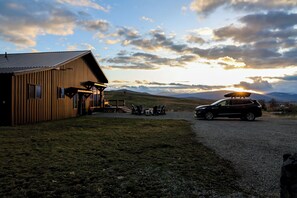 Ample parking and room for yard games. The Ridgeline makes for great sunsets! 