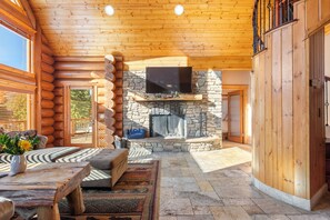 Living room with a fireplace. 