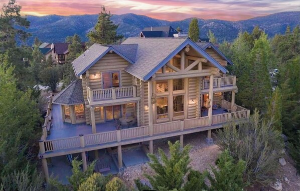 Welcome to Penticton Lodge!