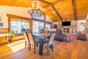 Dining table with seating for 6.