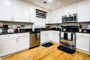 Plenty of space in the kitchen for all your favorite recipes.