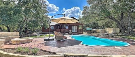 Dripping Springs Vacation Rental | 2BR | 2BA | Step Required | 1,229 Sq Ft