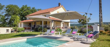 Extérieur maison de vacances [été]