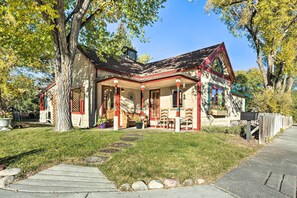 Home Exterior | Steps to Dining, Coffee Shops, Yoga & Bike Trails