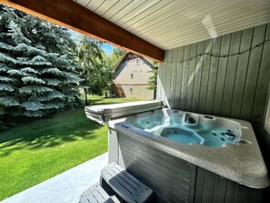 Your very own private hot tub on the rear deck.  A great place to hang out in the evening after adventuring.  Quiet and peaceful - great morning coffee spot?