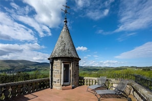 Private Roof Top Terrace with Panoramic Views
