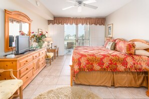 Saint Simons Grand 107 - Primary Bedroom