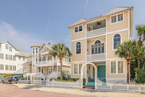 20 Coast Cottage Lane - Welcome to Tag Knot