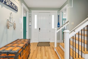 20 Coast Cottage Lane - Foyer