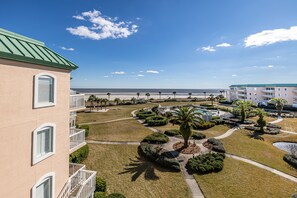 Saint Simons Grand 322 - Views of the Atlantic Ocean