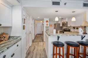 North Breakers 505 - breakfast Bar