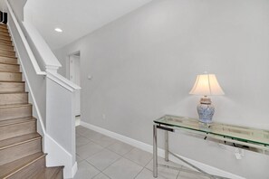 7673 Fairfax Dr_Reunion_03.jpg