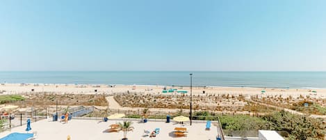 Vue sur la plage ou l’océan