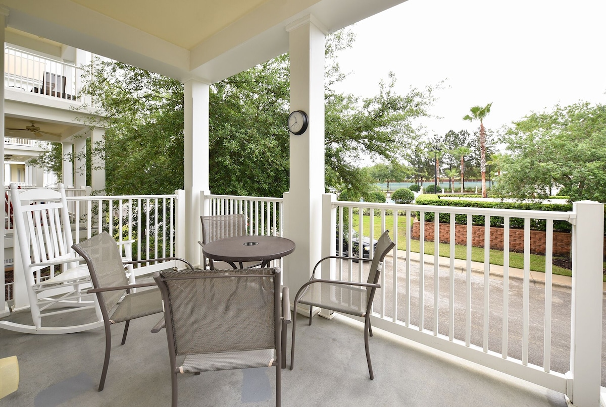 Stunning Orlando Reunion Resort Condo 3 bedroom 2 bath, pool, pets welcome (fee)