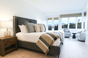 King Bedroom 