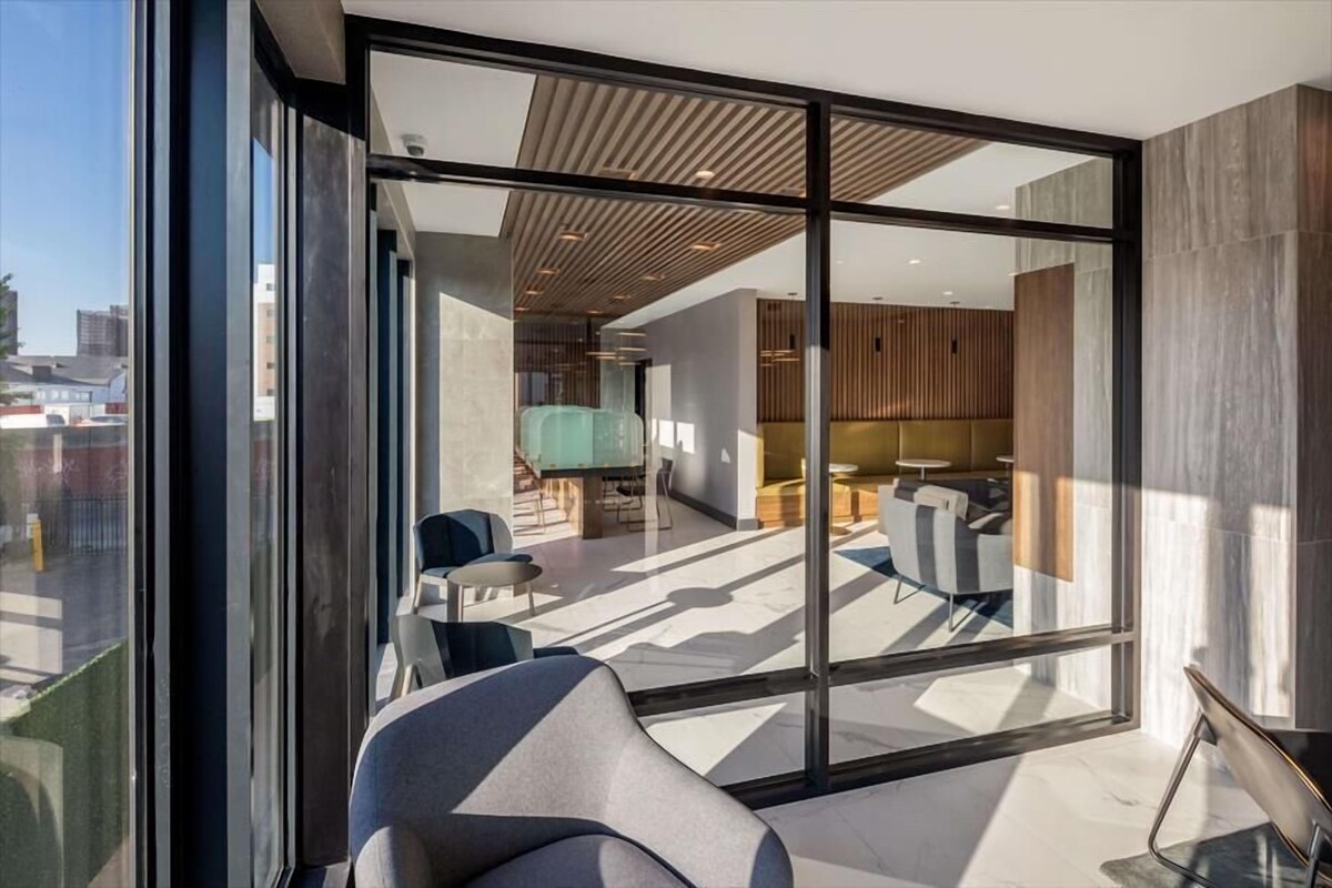 Private, 2 Full Beds, Kitchenette+Work Desk, NYC