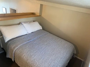 Queen in loft
