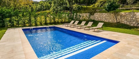 Holiday Home Swimming Pool