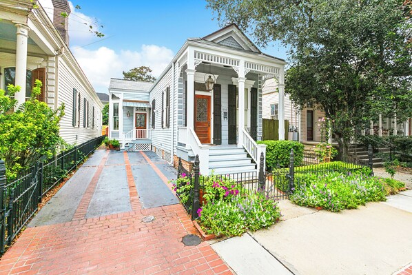 Built in 1900 by George Charlton. Recently featured in the PRC Shotgun Home Tour