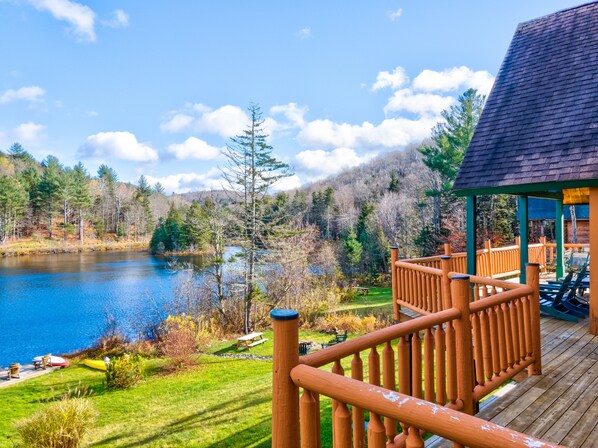 Mount Snow - a SkyRun Vermont Property - Summer Vibes on a lake in a quiet Vermont Nieghborhood