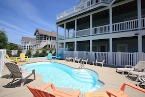 CC068: Endless Sunsets | Private Pool Area