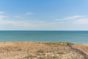 SC06: Wright Nice View | Oceanfront Deck View