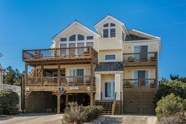 SV10: The Sandcastle By The Sea | Front Exterior