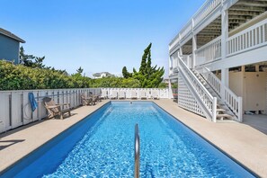 WH399: E=M(Sea)2 | Private Pool Area
