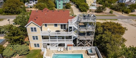 WH603: A Shore Pleasure | Back Exterior