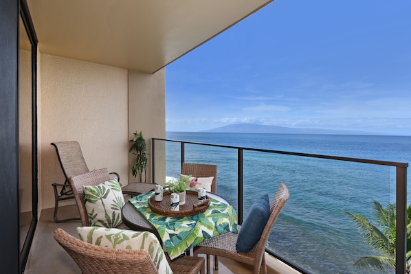 Mahana 705 ocean view lanai 1