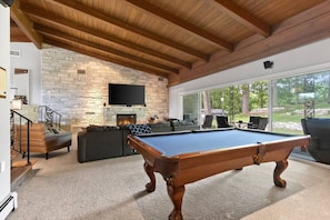Spielezimmer