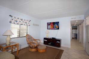 Living-Area-58-East-301-Ocean-City