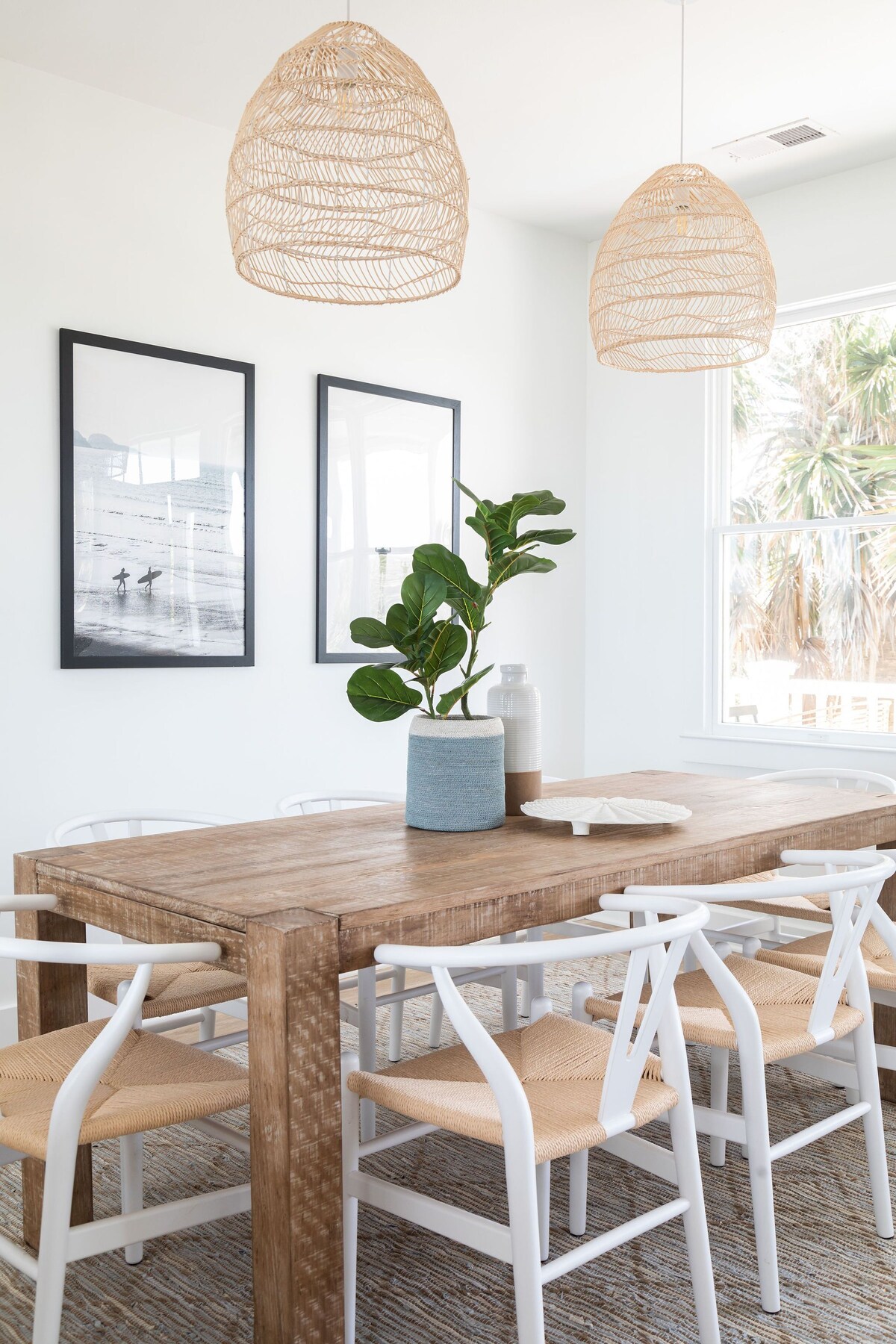 Humphrey’s Hideaway – Stunning Design – Beachfront Folly