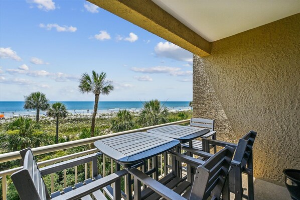 473 Captains Walk Offers Direct Ocean Views