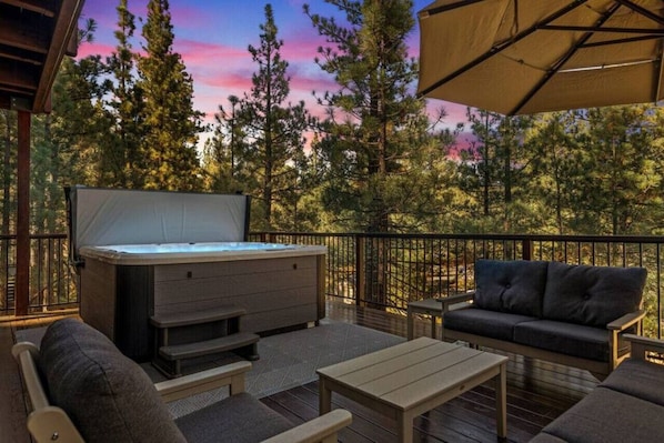 Stargaze in the hot tub amongst the trees.