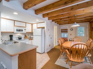 Kitchen and Dining room Seating 6