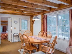Dining Room, Seating 6
