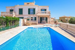 Beautiful villa with private pool and terrace