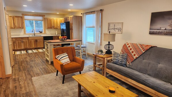 Living/Dining area