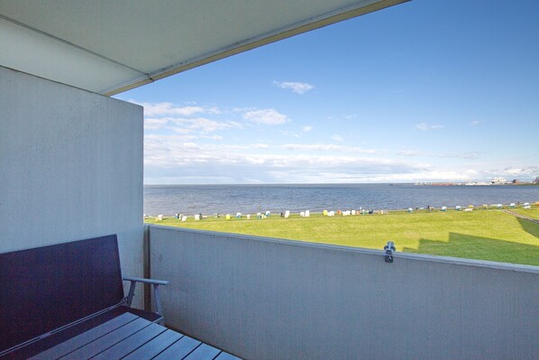 Balkon mit Meerblick.
