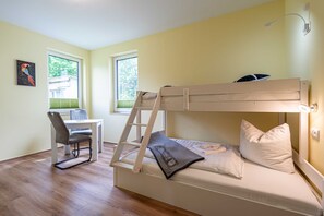 Schlafzimmer mit Etagenbett