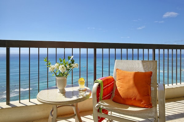 Ocean View - Sit back and relax as you take in the gorgeous oceanfront view from your spacious private lanai!