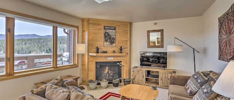 Silverthorne Vacation Rental | 2BR | 2BA | Stairs Required | 800 Sq Ft