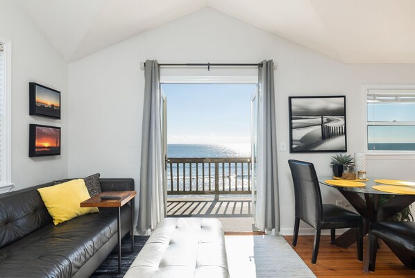 Living room ocean view