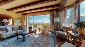 Living Room, Room, Indoors, Couch, Furniture
