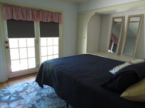 Queen Bedroom w/ private patio