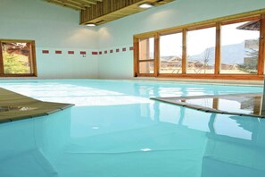 Holiday Home Swimming Pool